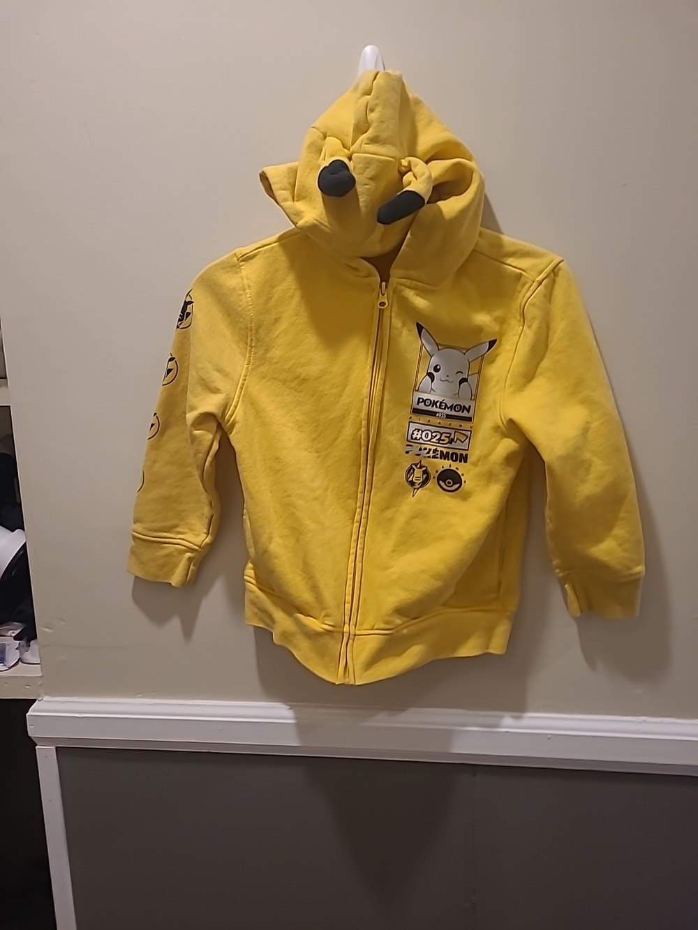 Pokemon Pikachu Full Zip Hoodie Jacket W/Ears Youth Size Small Yellow
